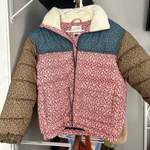 Patterned puffer jacket